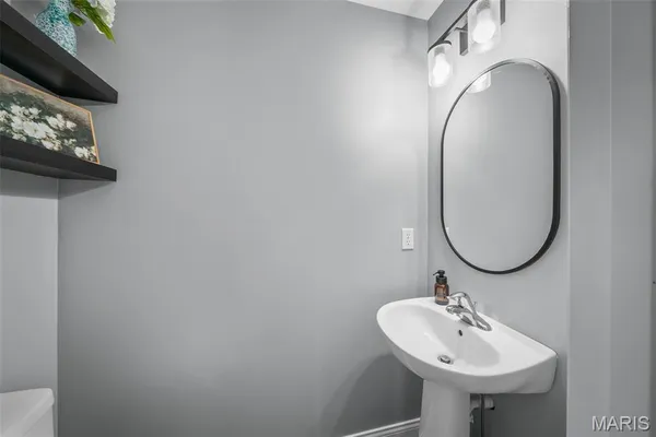 $250,000 | 210 Candice Way, St. Peters, MO 63376