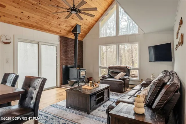 $299,000 | 62 Locust Lane, Gouldsboro, PA 18424