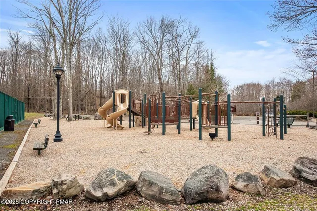 $299,000 | 62 Locust Lane, Gouldsboro, PA 18424