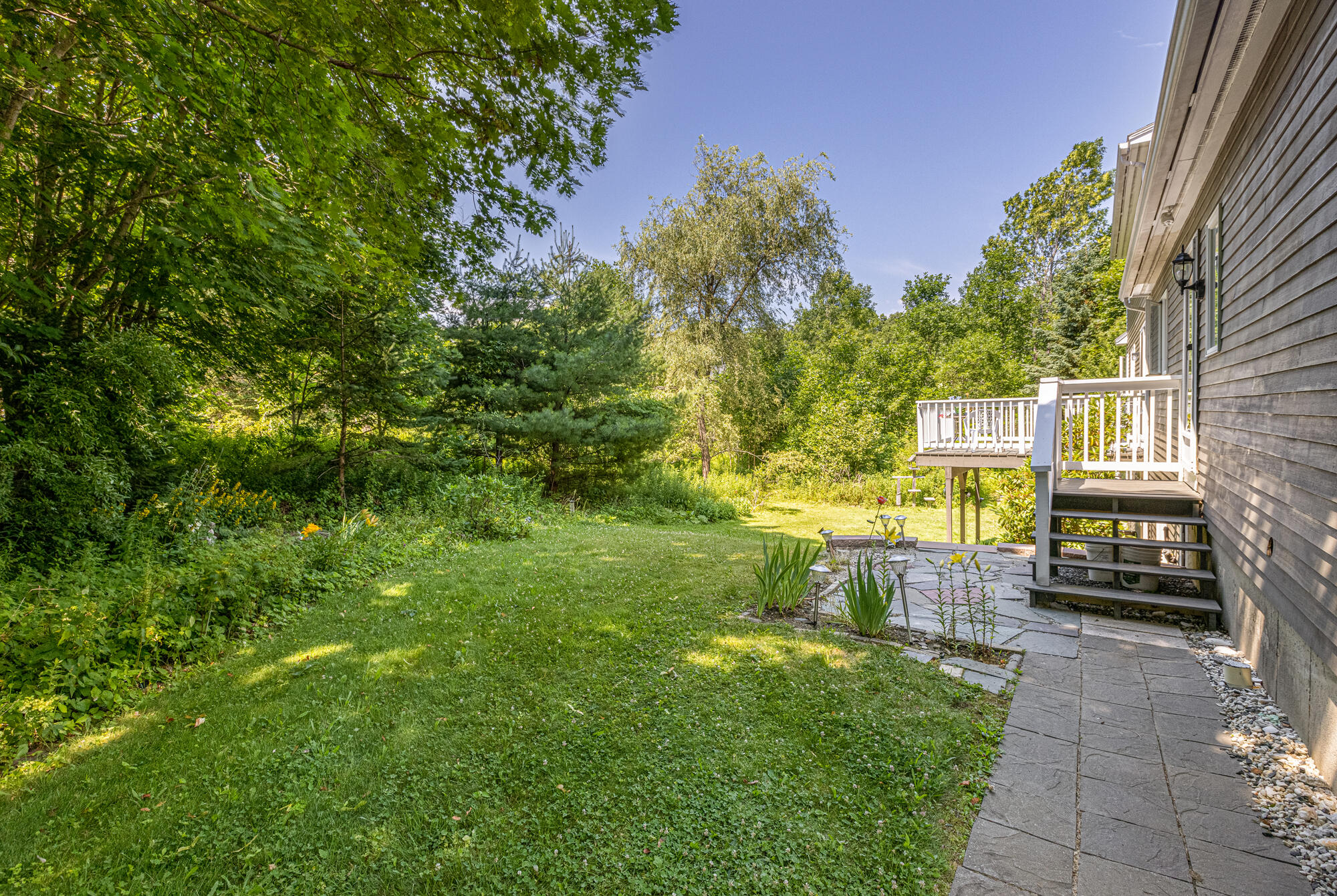 20 Waterhouse Road Cape Elizabeth, ME 04107 - Photo 10 of 59 20 Waterhouse Exteriors_W5_012