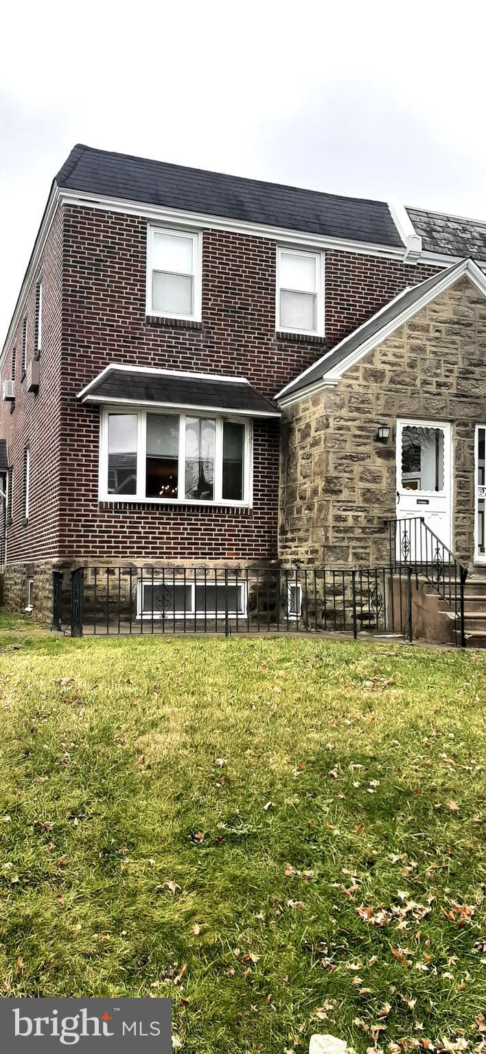902 Disston Street Philadelphia, PA 19111 - Photo 1 of 14