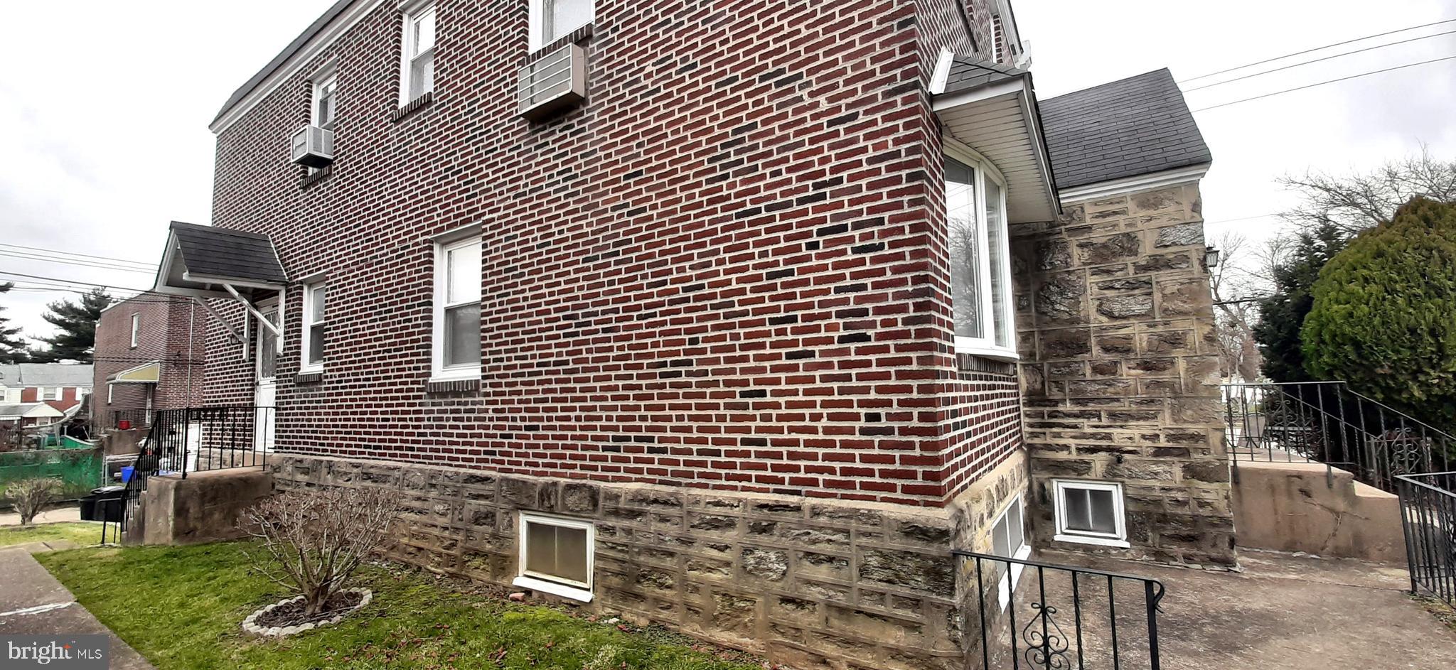 902 Disston Street Philadelphia, PA 19111 - Photo 2 of 14