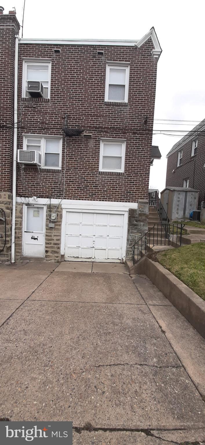 902 Disston Street Philadelphia, PA 19111 - Photo 3 of 14