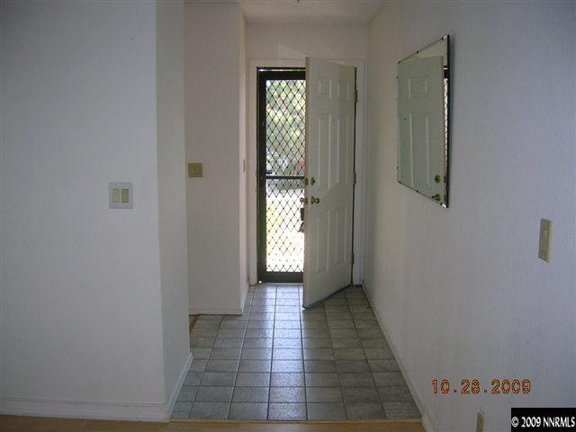 949 Edgecliff Drive Reno, NV 89523 - Photo 4 of 9 Photo 4