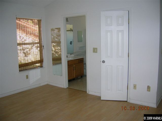 949 Edgecliff Drive Reno, NV 89523 - Photo 5 of 9 Photo 5