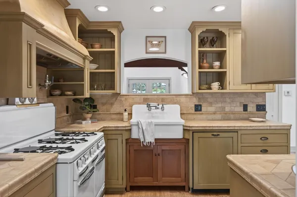 $1,795,000 | 909 Daly Road, Ojai, CA 93023