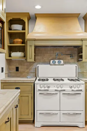 $1,795,000 | 909 Daly Road, Ojai, CA 93023
