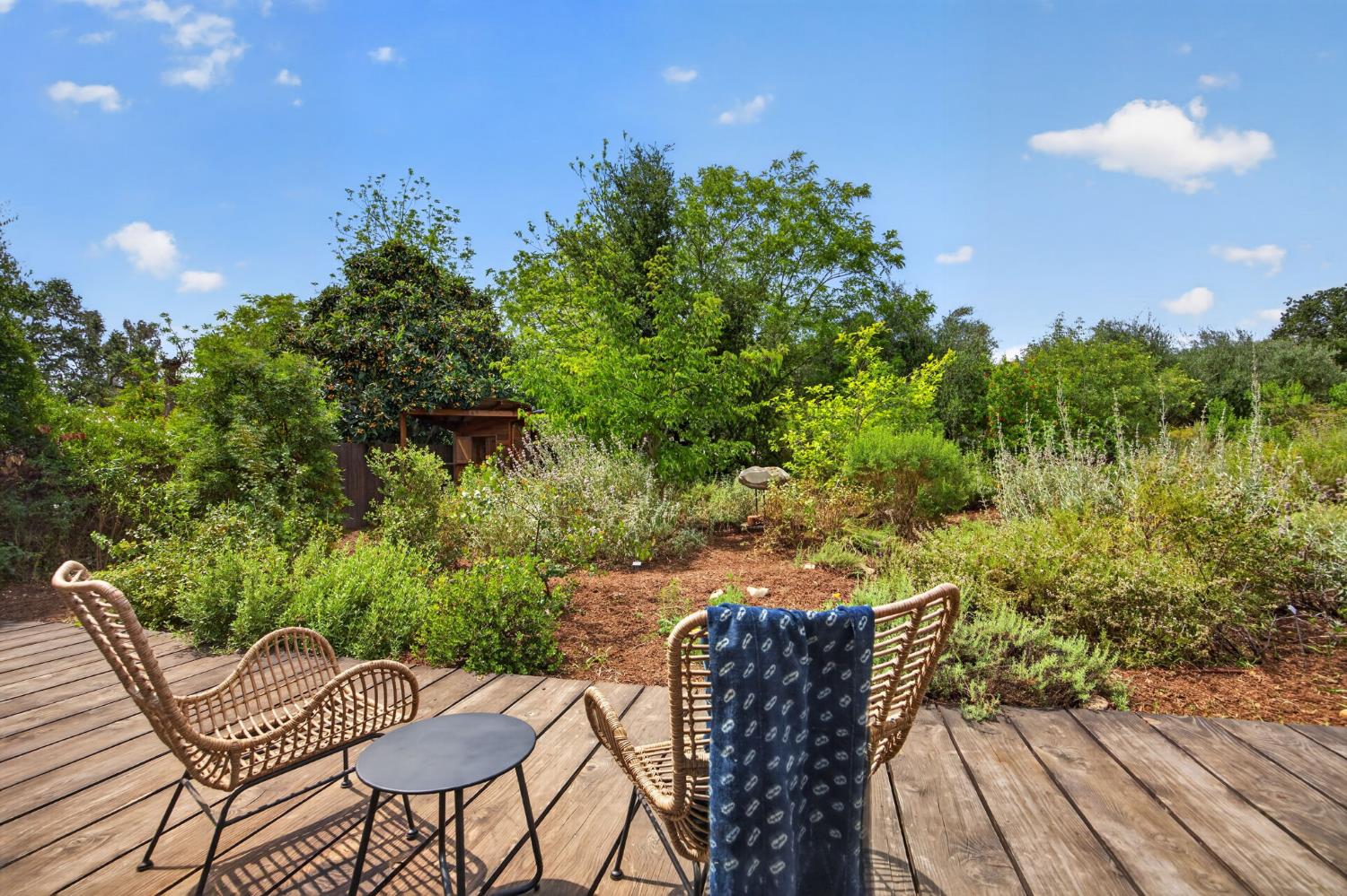 909 Daly Road Ojai, CA 93023 - Photo 45 of 46