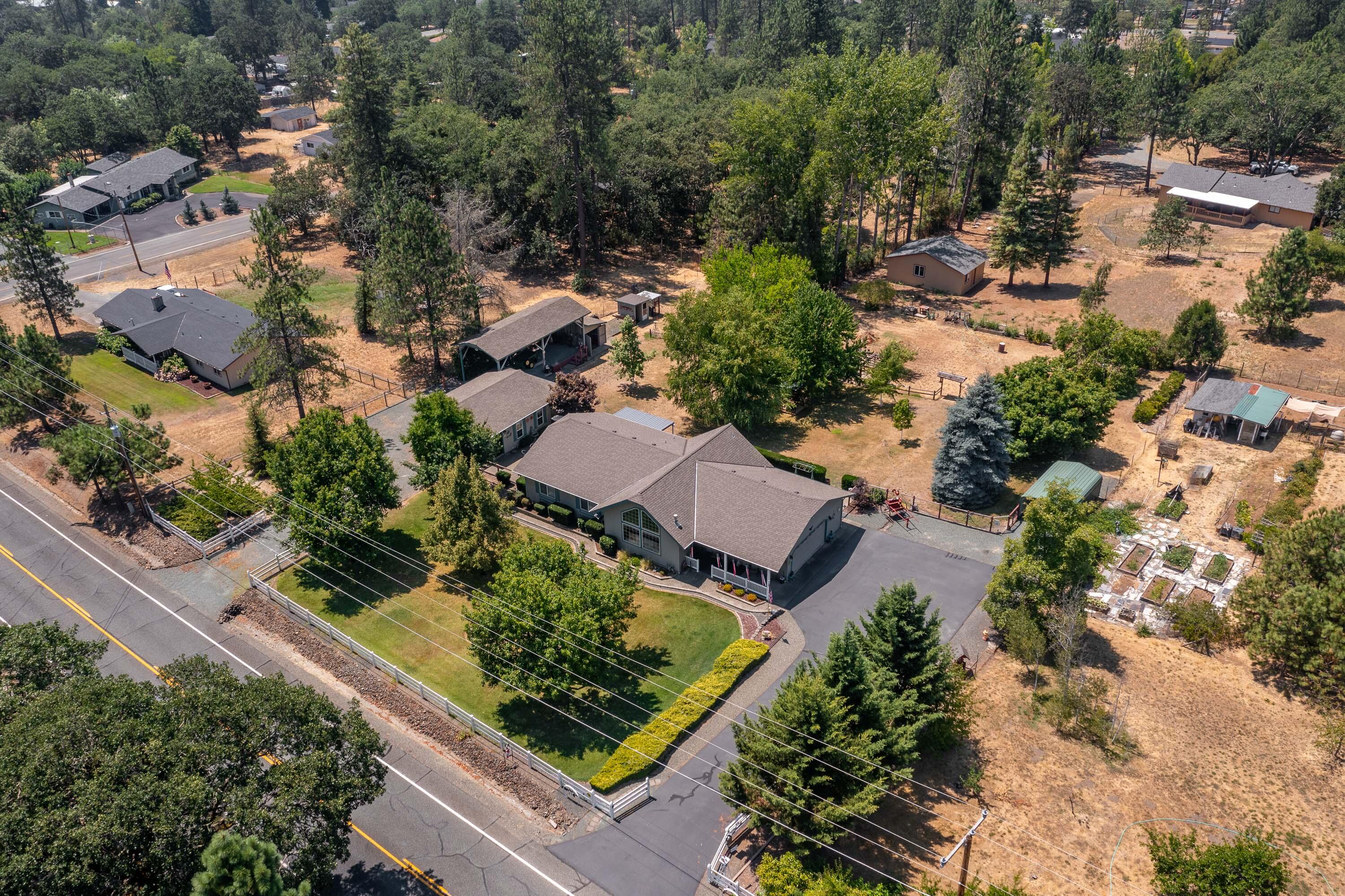 536 Soldier Creek Road Grants Pass, OR 97526 - Photo 48 of 55 DRONE (1 of 8)