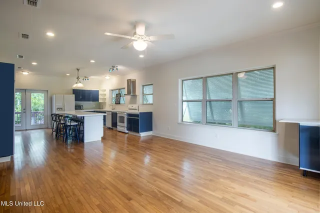 $400,000 | 126 Miramar Avenue, Biloxi, MS 39530