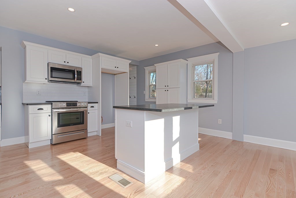73 Spring Street Mansfield, MA 02048 - Photo 13 of 39 Gallery Image 13