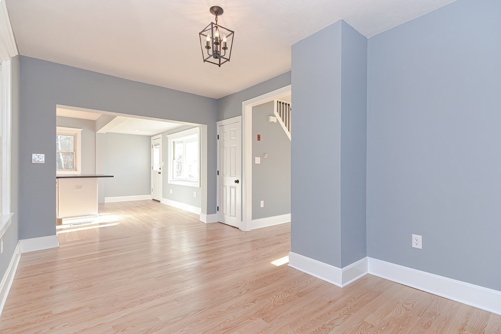 73 Spring Street Mansfield, MA 02048 - Photo 20 of 39 Gallery Image 20
