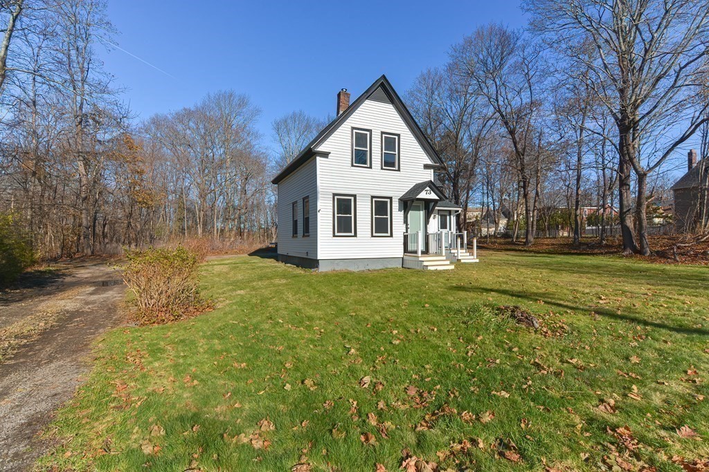 73 Spring Street Mansfield, MA 02048 - Photo 4 of 39 Gallery Image 4