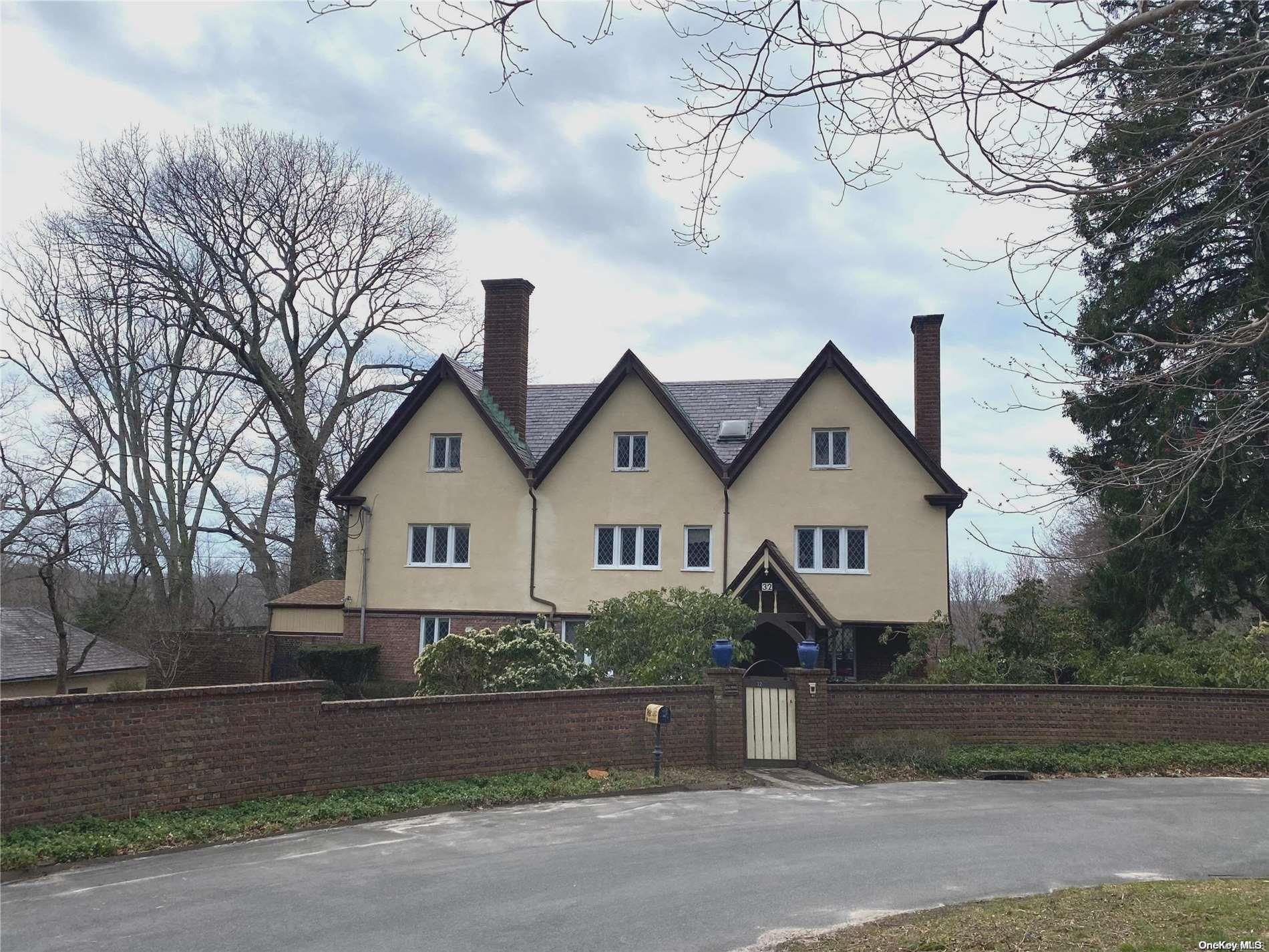 front view of house with a yard