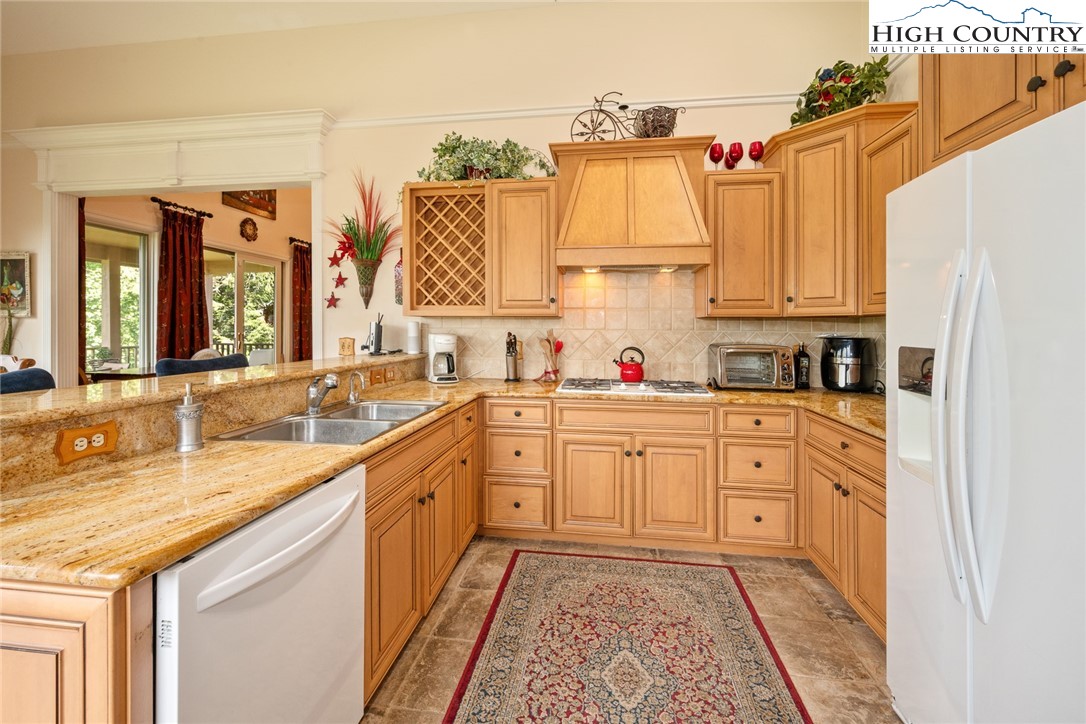 163 River Pointe Lane Boone, NC 28607 - Photo 8 of 48 Gallery Image 8