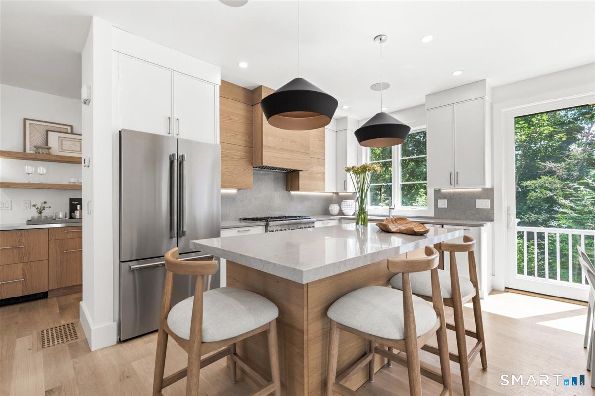 6 Down River Road, Unit 2 New Canaan, CT 06840 - Photo 12 of 33 Gallery Image 12