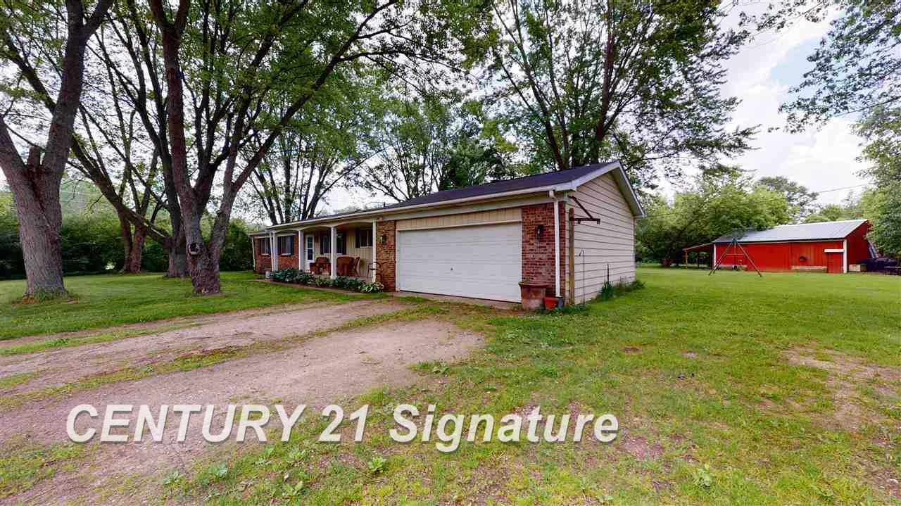 5103 Spears Road Pinckney, MI 48169 - Photo 3 of 53