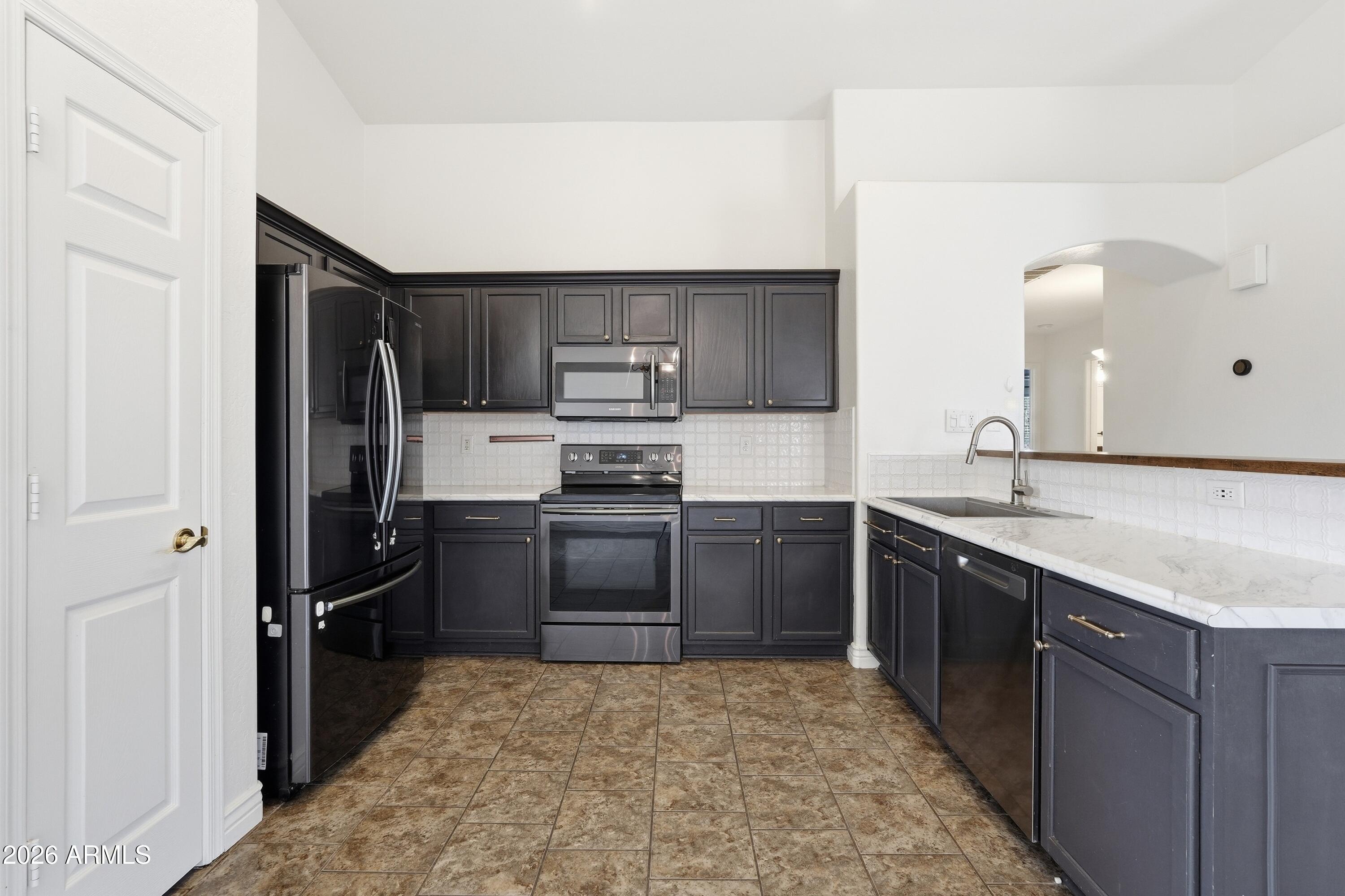 3242 East Bonanza Road Gilbert, AZ 85297 - Photo 3 of 36 013_ListerPros