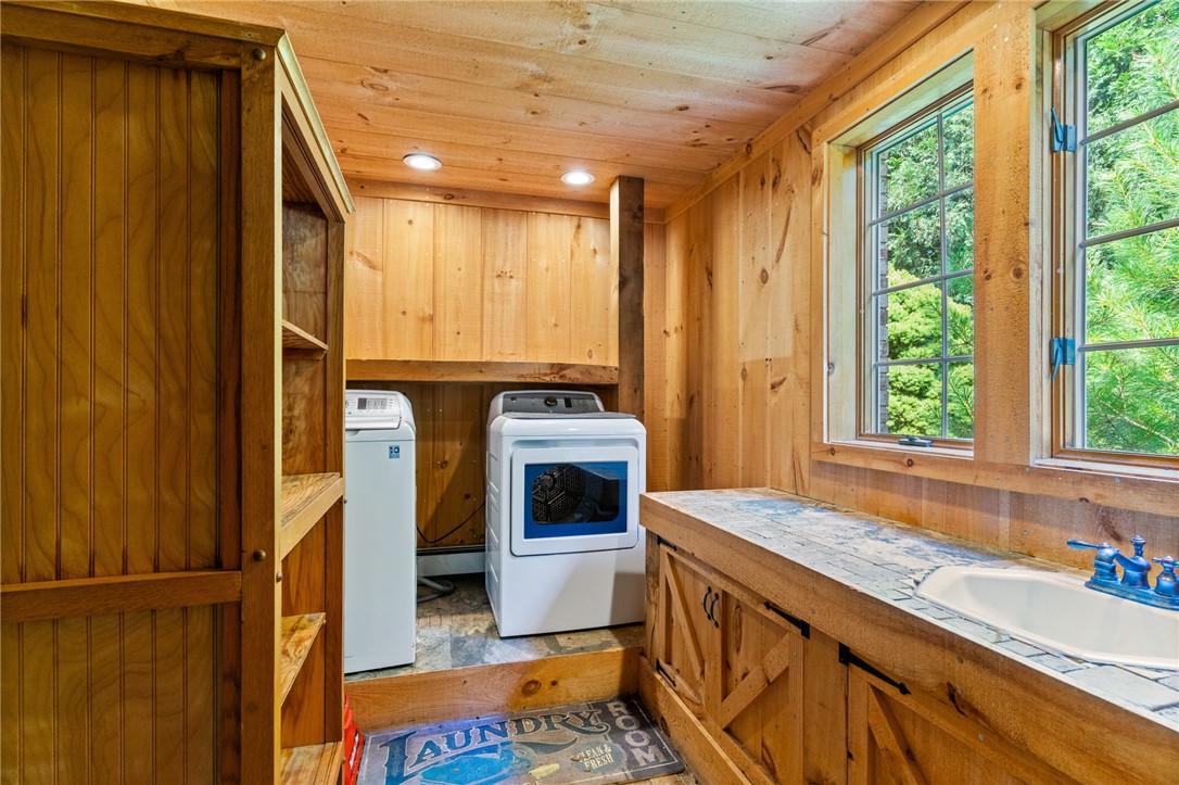 162 Westcott Road Scituate, RI 02857 - Photo 8 of 36