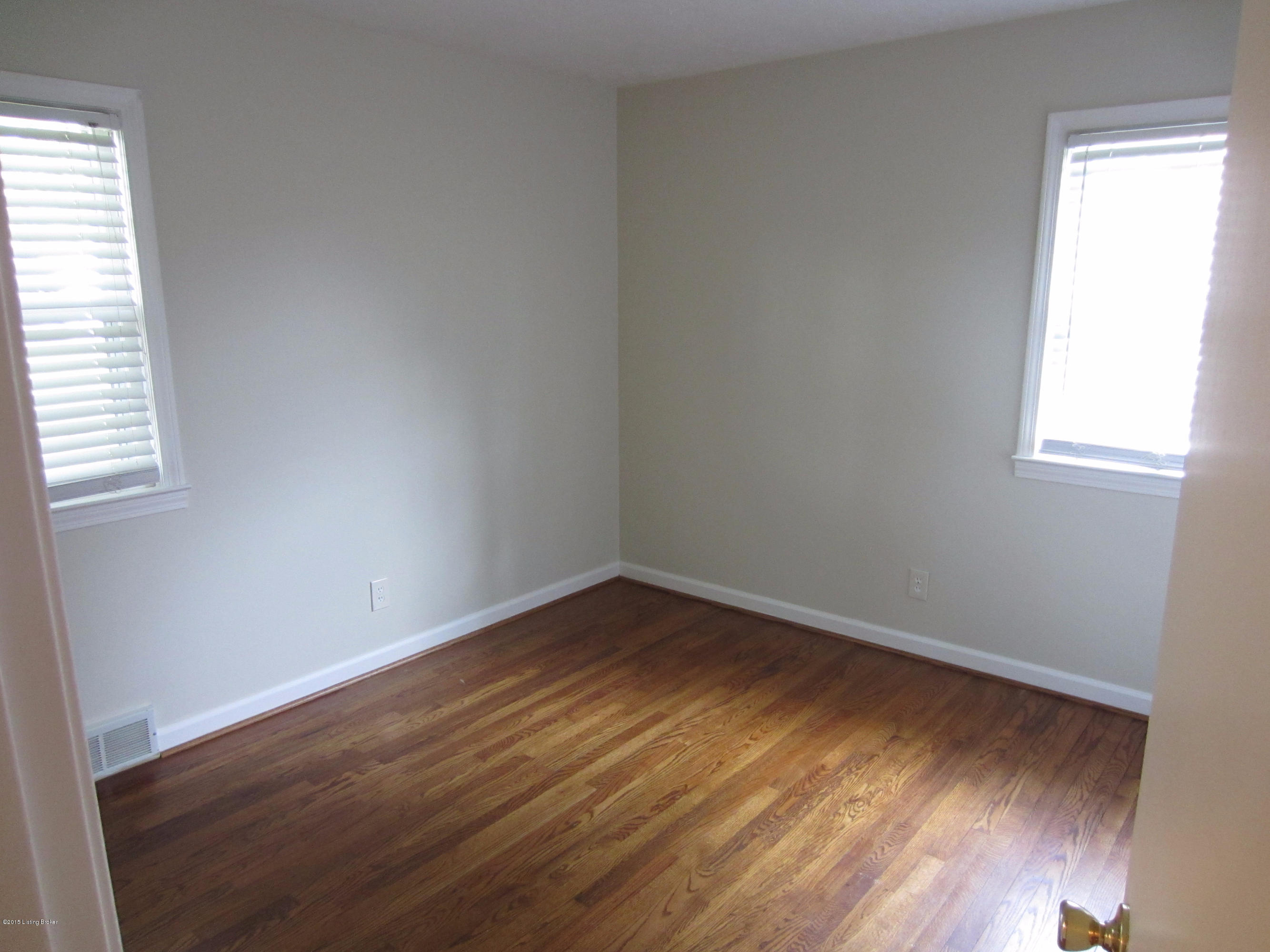 1002 Runell Road Louisville, KY 40214 - Photo 15 of 23 IMG_1179