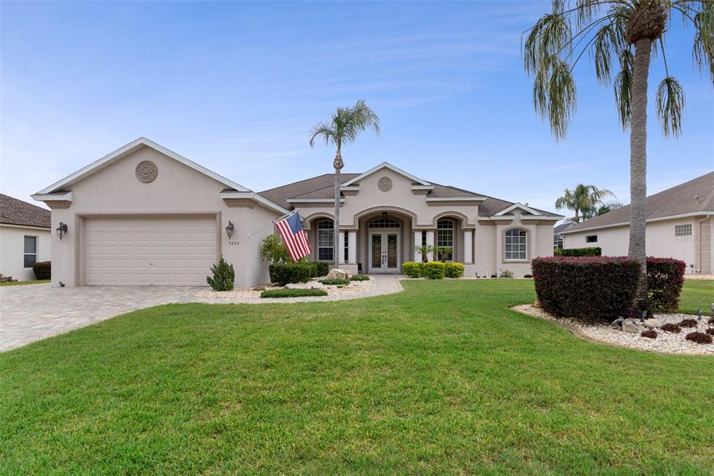 9224 Mississippi Run Weeki Wachee, FL 34613 - Photo 3 of 77