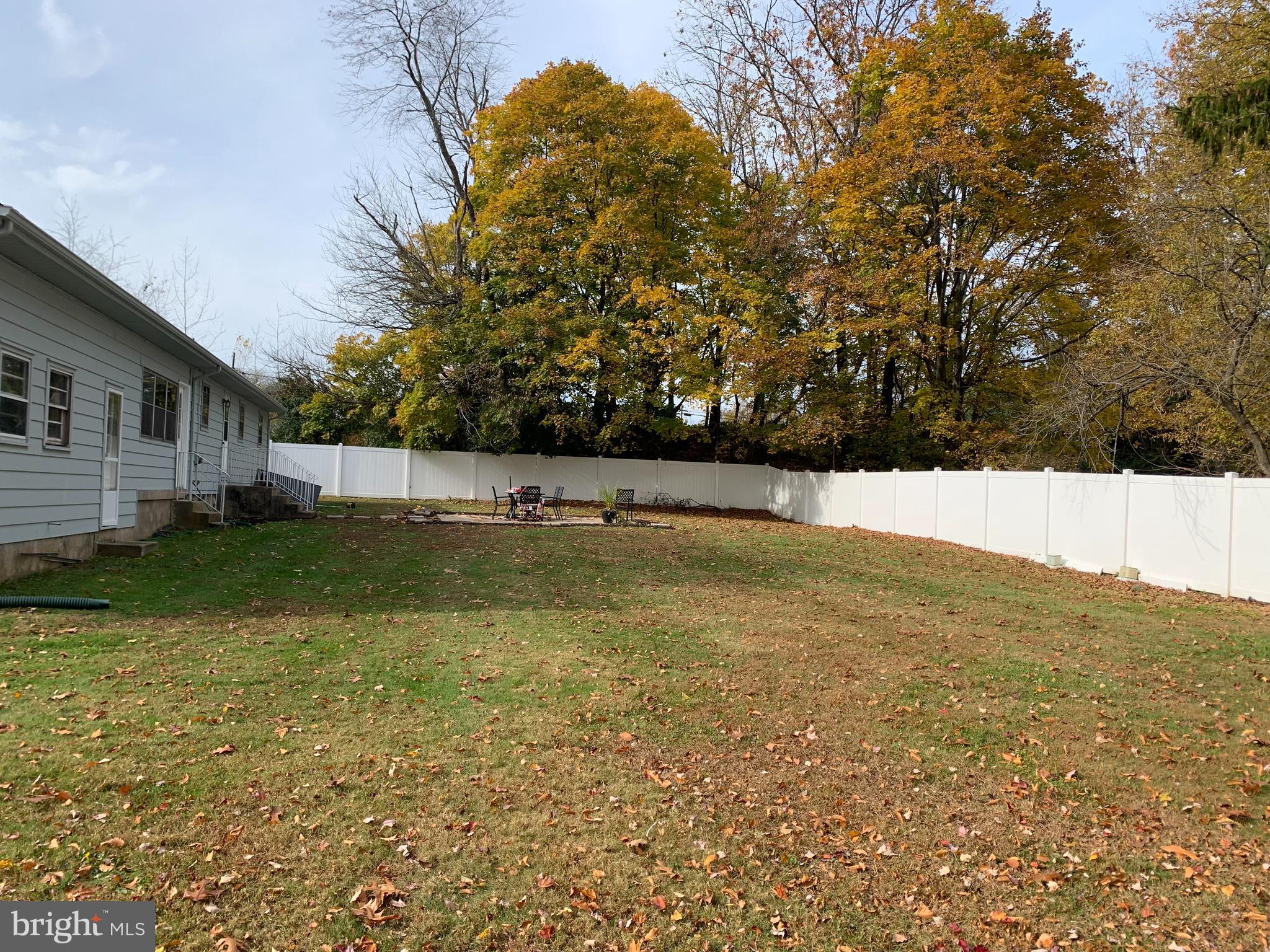 271 Princeton Hightstown Road Princeton Junction, NJ 08550 - Photo 42 of 44 Vinyl fence 2019
