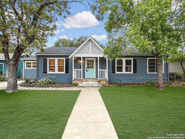 $3,150 | 127 Larchmont Drive, San Antonio, TX 78209