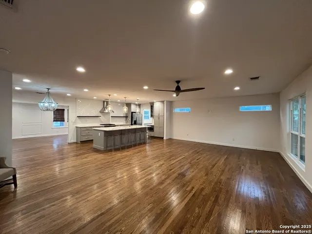 $3,150 | 127 Larchmont Drive, San Antonio, TX 78209