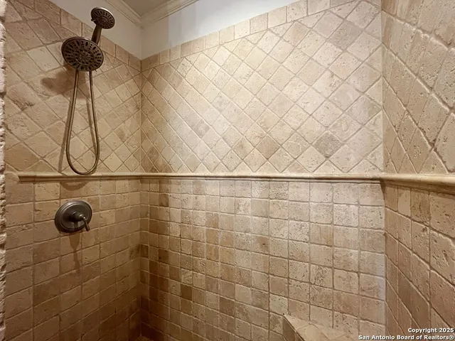 $3,150 | 127 Larchmont Drive, San Antonio, TX 78209