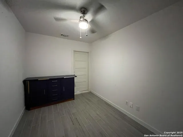 $3,150 | 127 Larchmont Drive, San Antonio, TX 78209