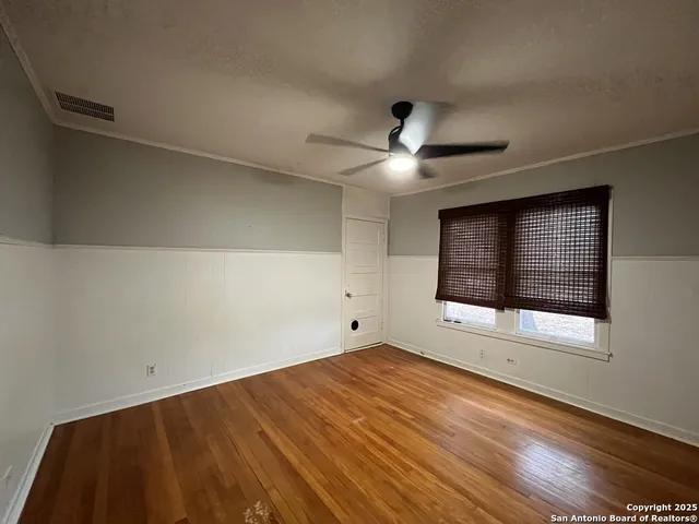 $3,150 | 127 Larchmont Drive, San Antonio, TX 78209