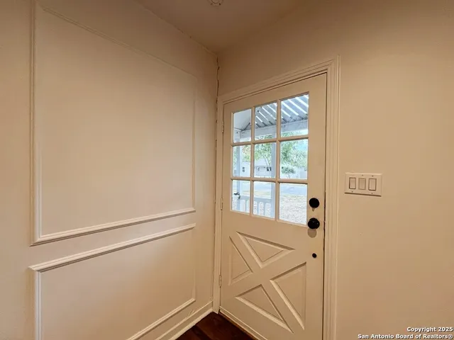 $3,150 | 127 Larchmont Drive, San Antonio, TX 78209