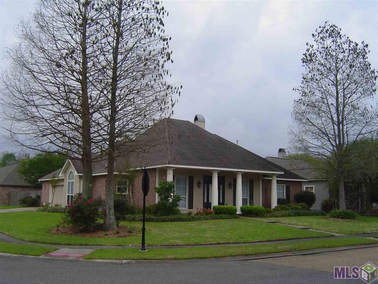 10636 Ridgebrook Avenue Baton Rouge, LA 70809 - Photo 2 of 17