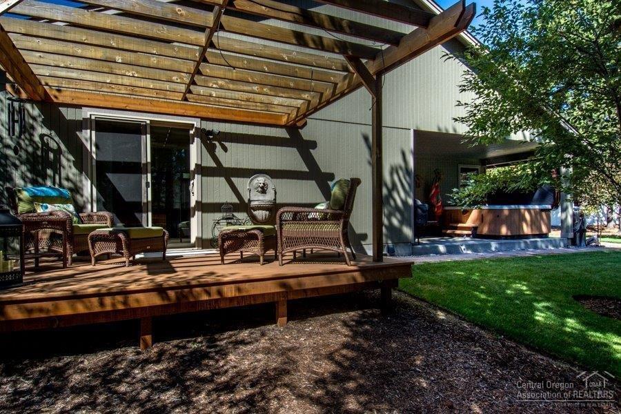 56044 Black Duck Road Bend, OR 97707 - Photo 11 of 17