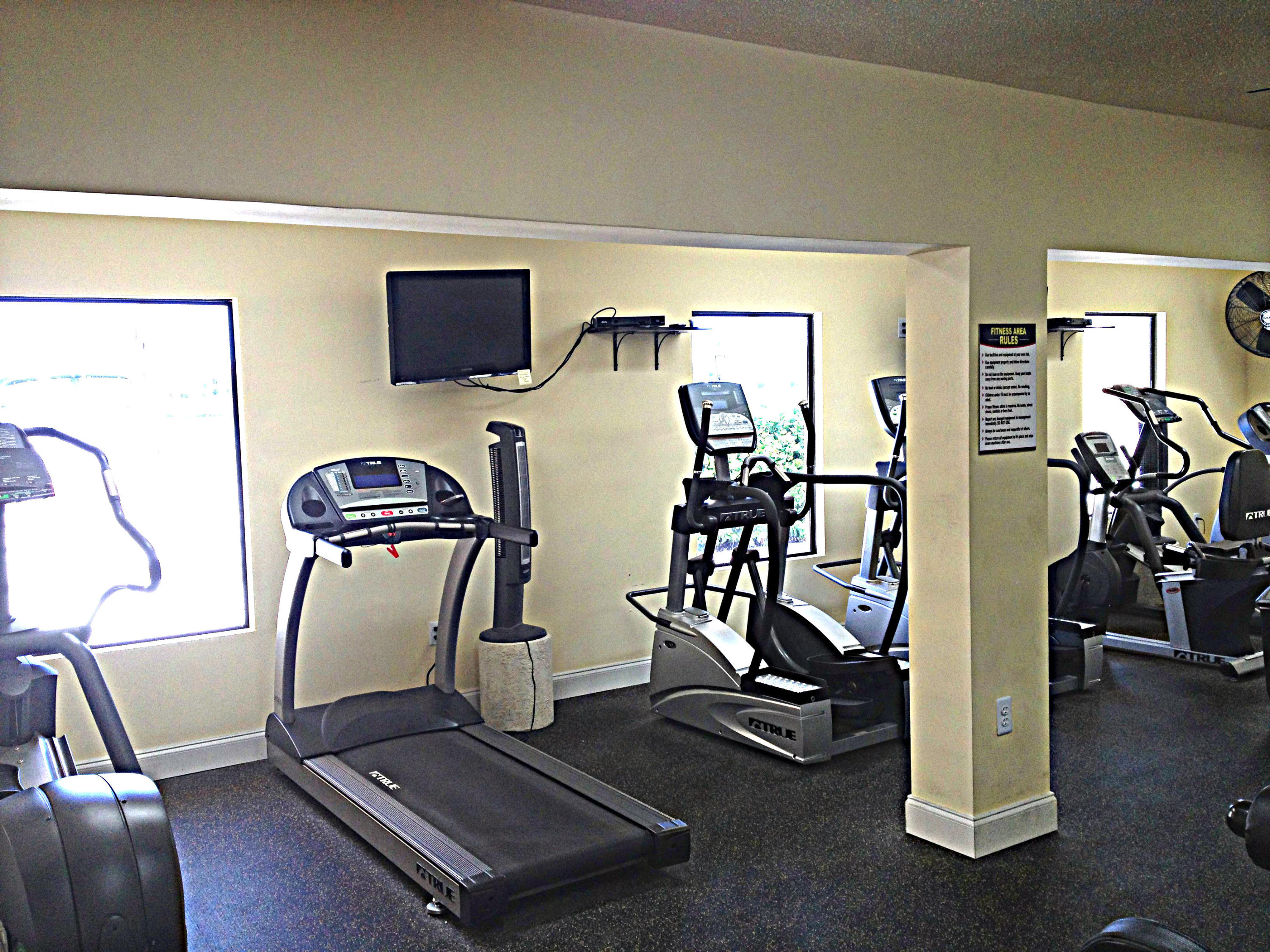 3555 Commodore Circle Delray Beach, FL 33483 - Photo 27 of 34 Z H GYM