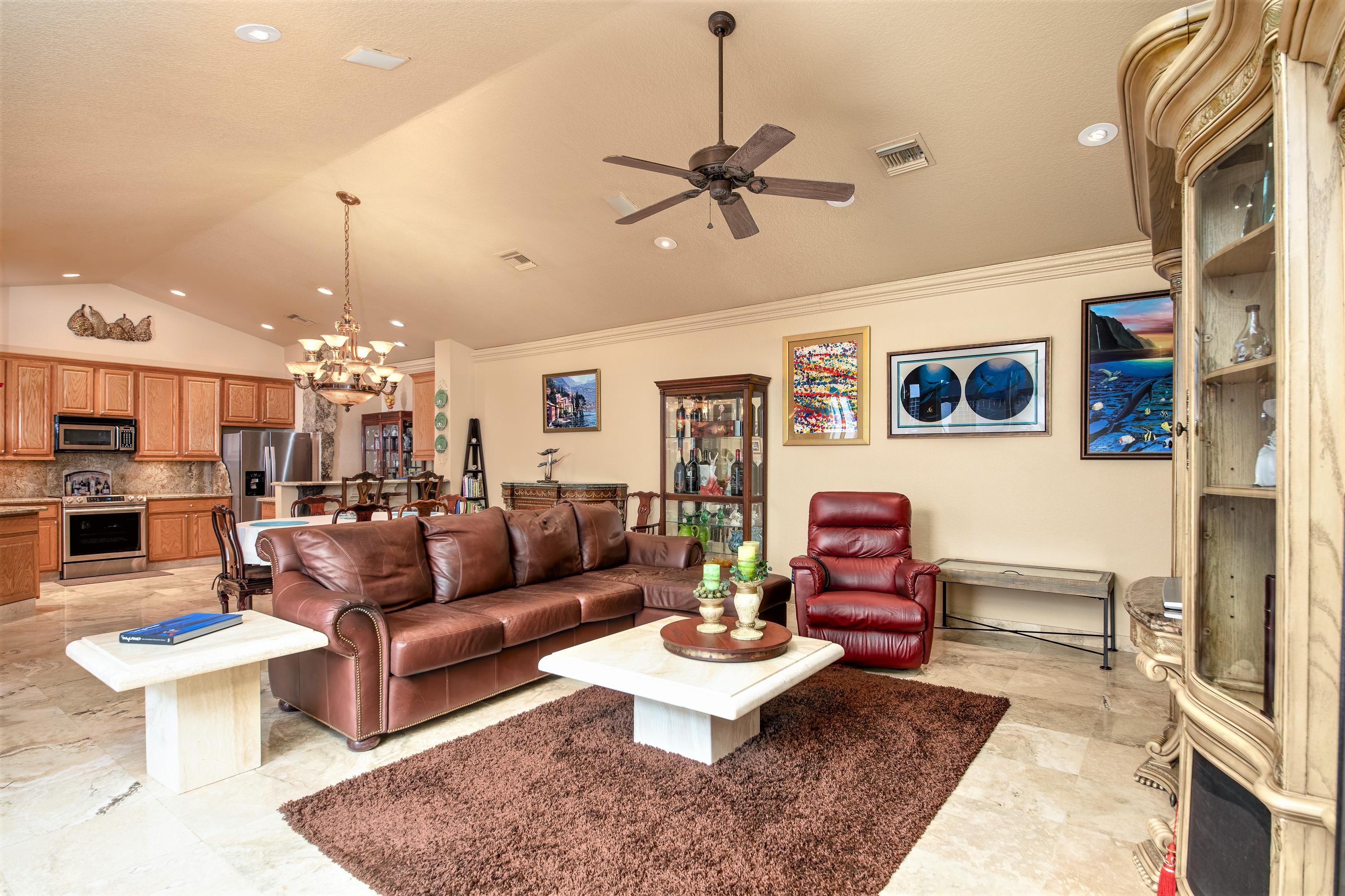 3555 Commodore Circle Delray Beach, FL 33483 - Photo 10 of 34 B LR 2