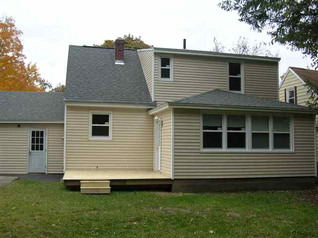 305 Nimitz Road Schenectady, NY 12304 - Photo 3 of 10 Photo 3