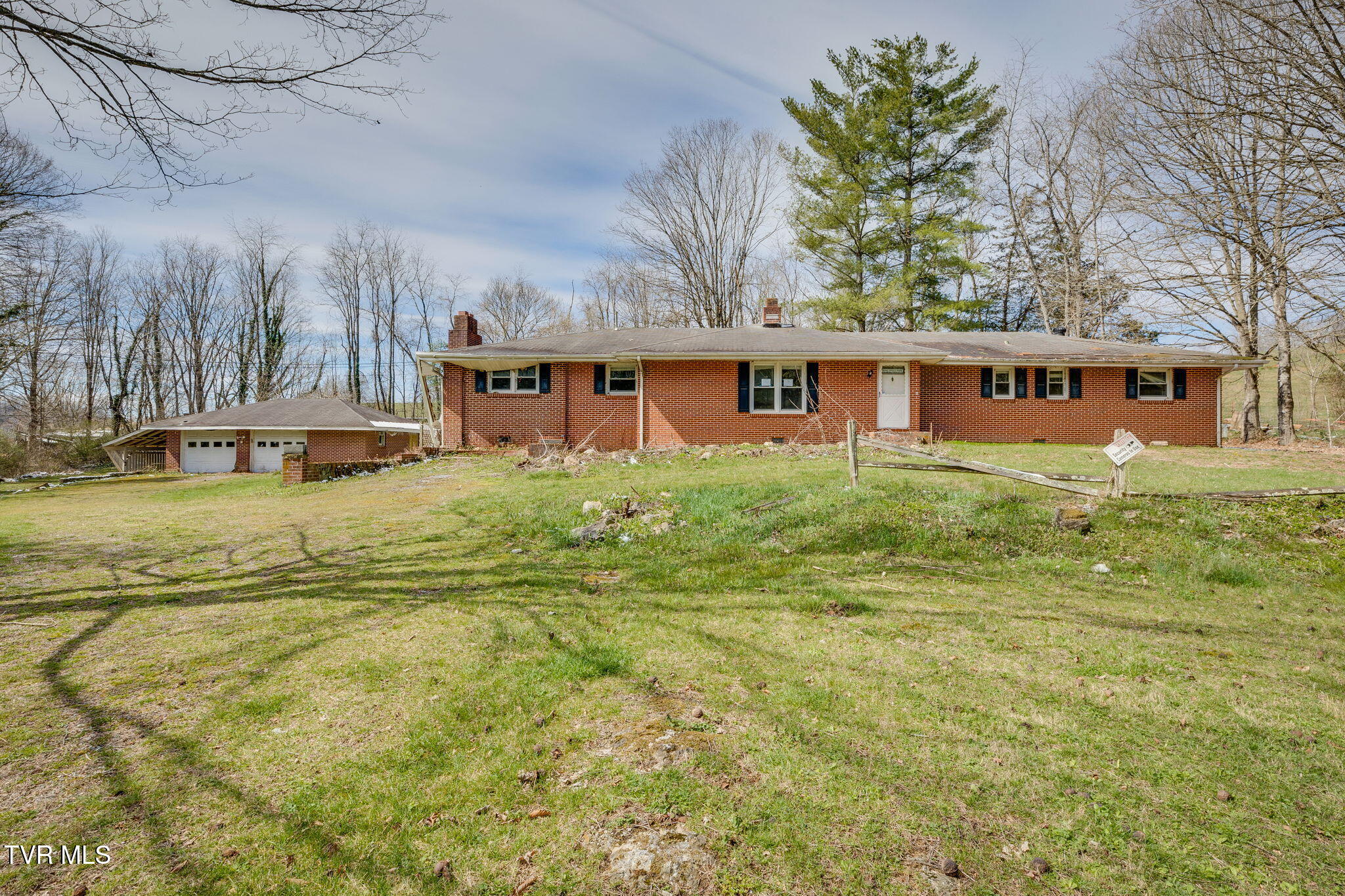 36181 Plum Creek Road Glade Spring, VA 24340 - Photo 1 of 31 034