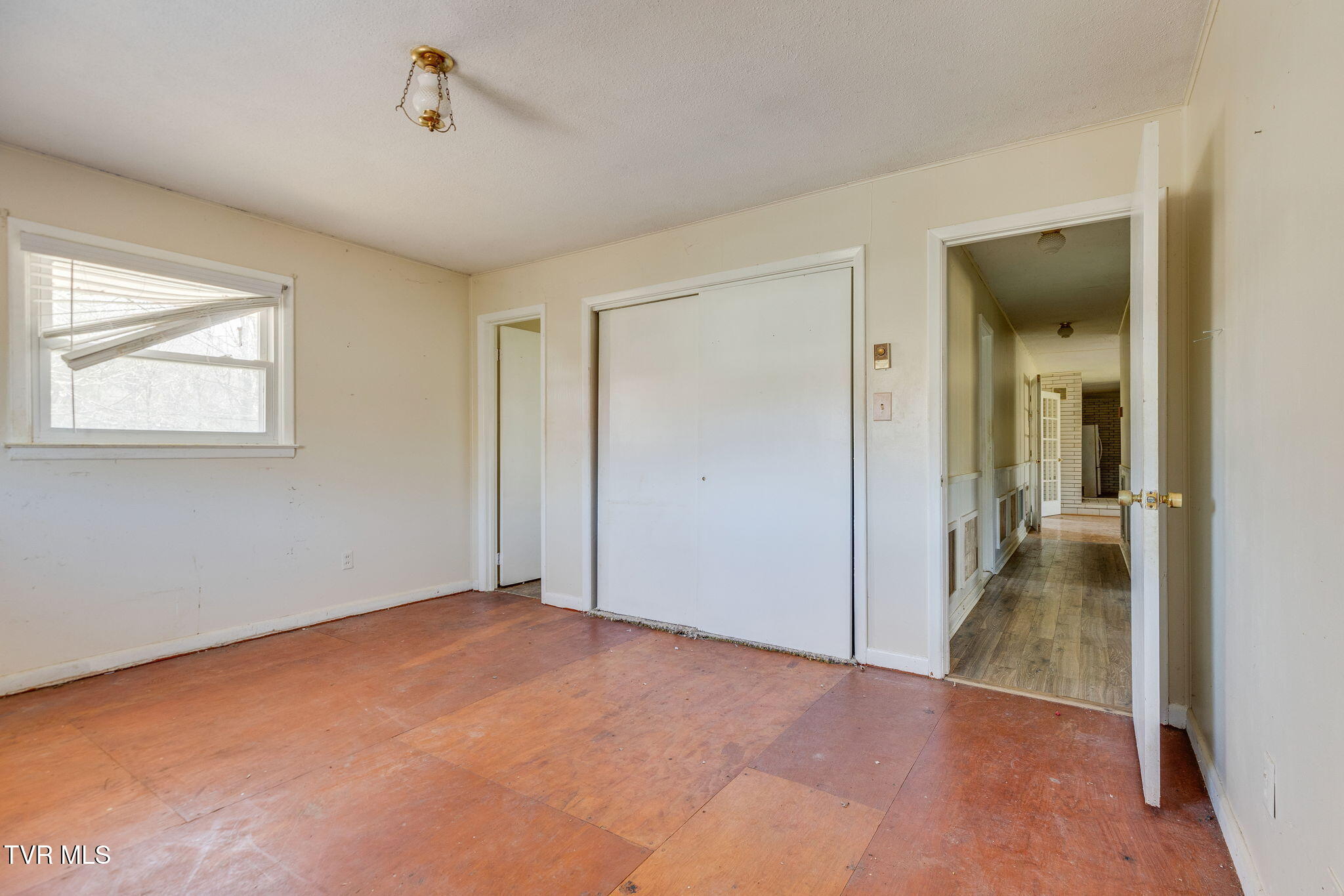 36181 Plum Creek Road Glade Spring, VA 24340 - Photo 14 of 31 014