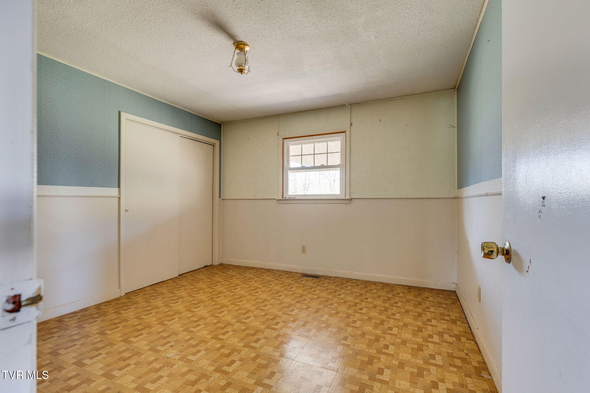 36181 Plum Creek Road Glade Spring, VA 24340 - Photo 16 of 31 017