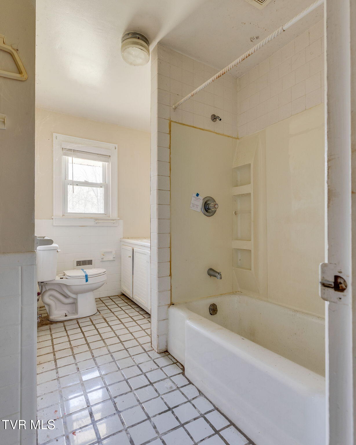 36181 Plum Creek Road Glade Spring, VA 24340 - Photo 18 of 31 020