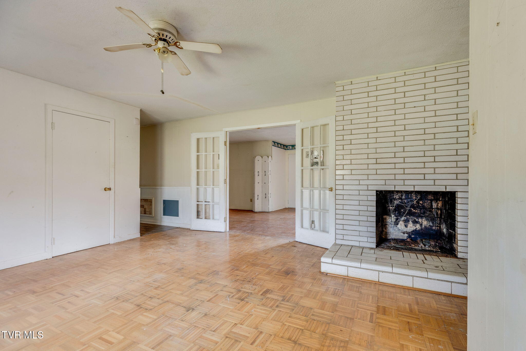 36181 Plum Creek Road Glade Spring, VA 24340 - Photo 6 of 31 008