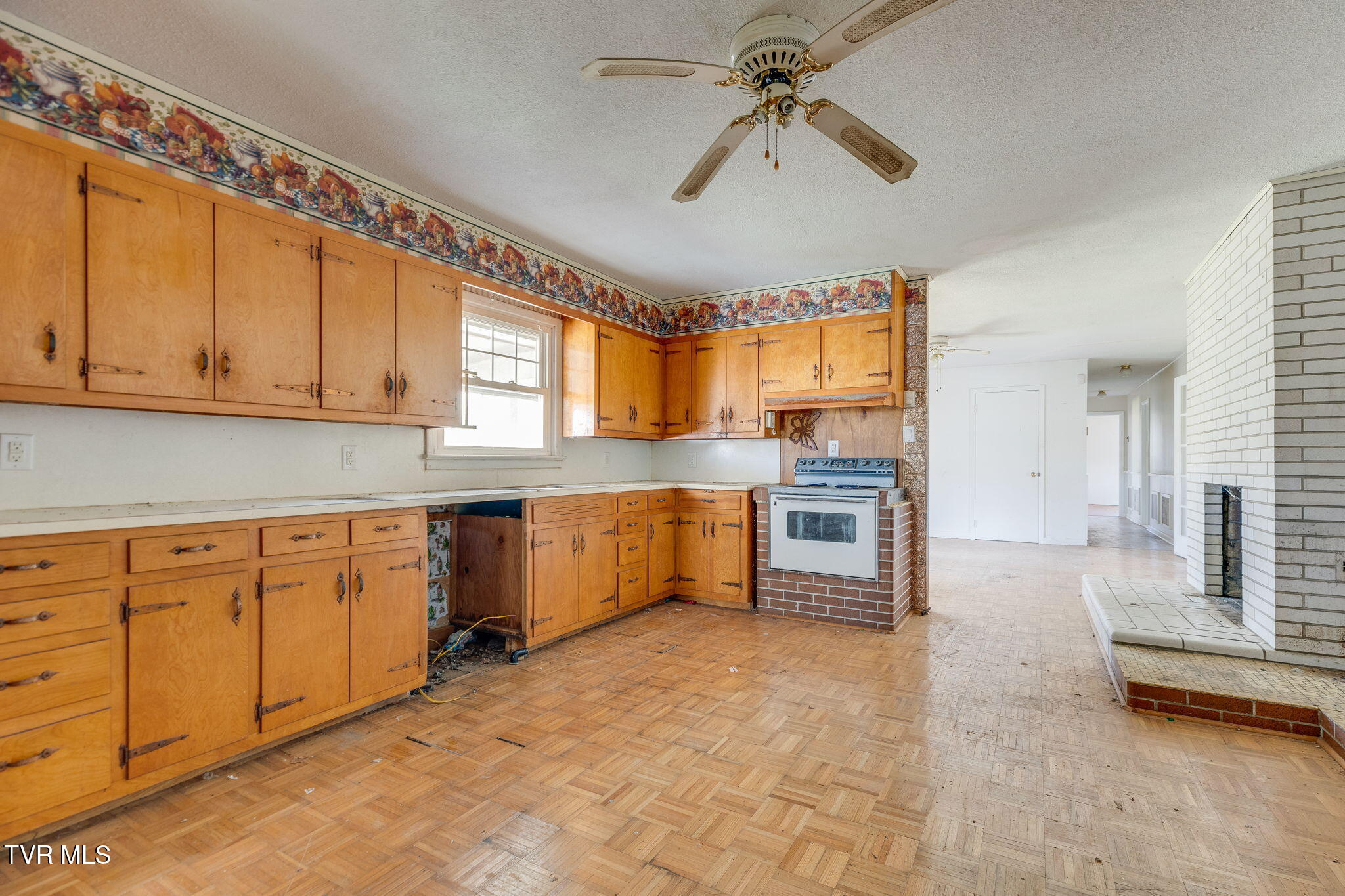 36181 Plum Creek Road Glade Spring, VA 24340 - Photo 10 of 31 011