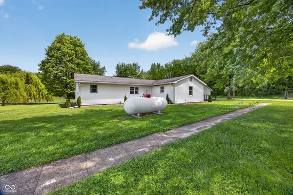 $349,000 | 8059 North 550th Street West, Worthington, IN 47471