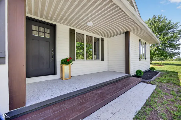 $349,000 | 8059 North 550th Street West, Worthington, IN 47471