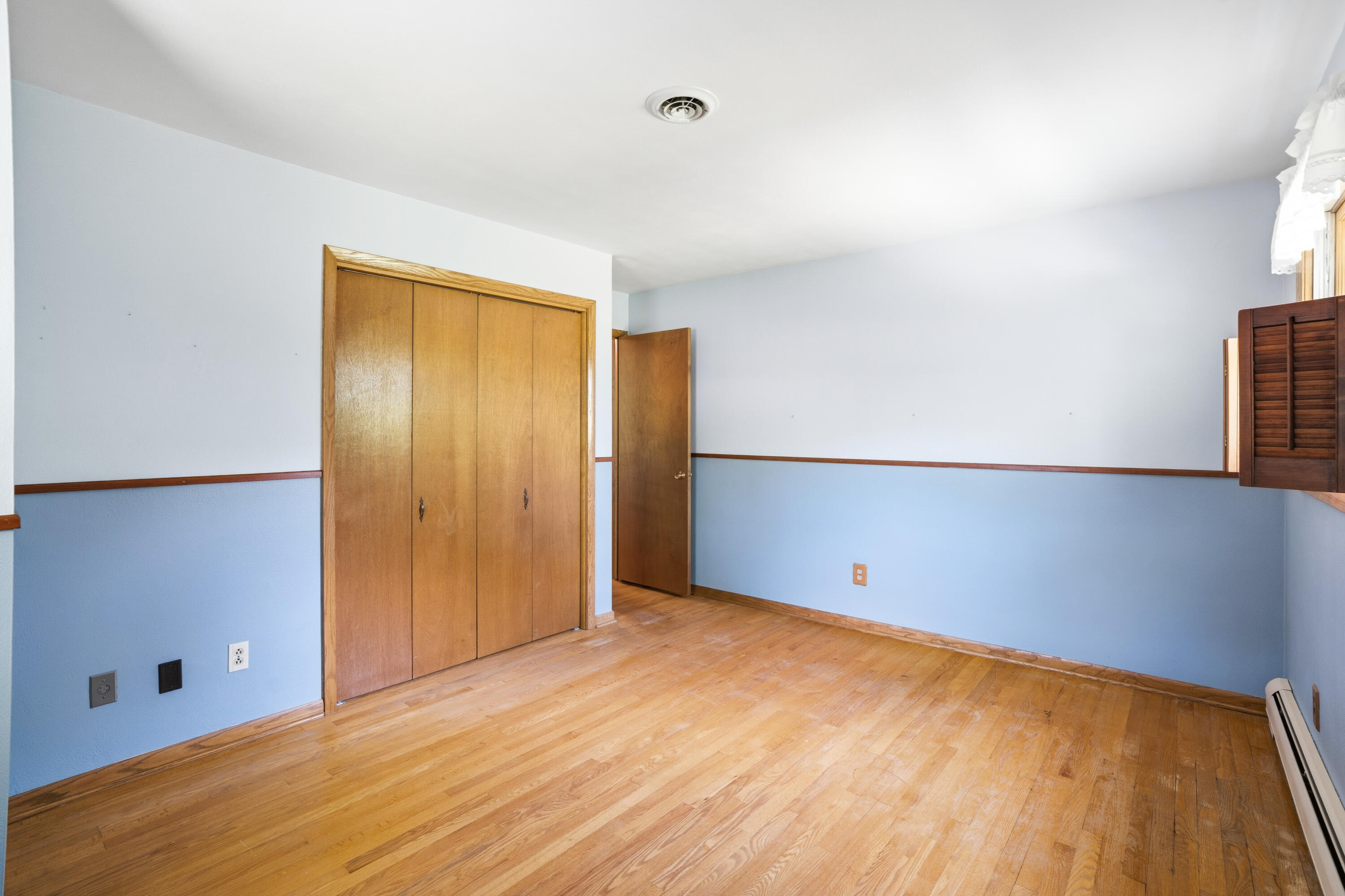 4514 Ridgecrest Drive Mount Pleasant, WI 53403 - Photo 21 of 29 Bedroom 3