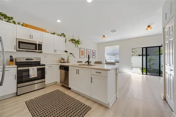 $485,000 | 10589 West 33rd Lane, Hialeah, FL 33018