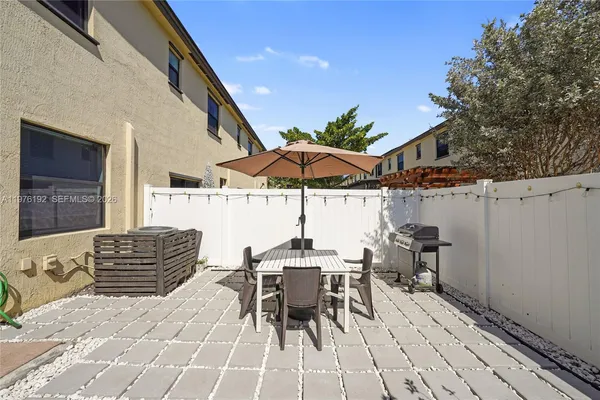 $485,000 | 10589 West 33rd Lane, Hialeah, FL 33018