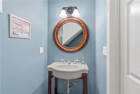 $995,000 | 434 North Quidnessett Road, North Kingstown, RI 02852