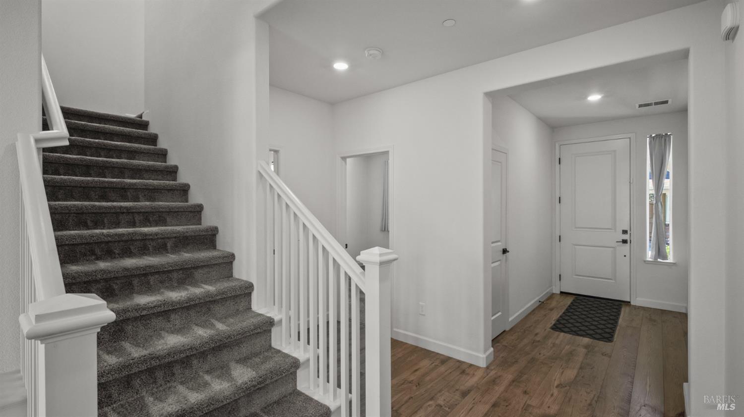 7461 Walker Way Rohnert Park, CA 94928 - Photo 6 of 56